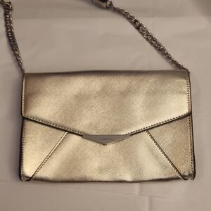LIZ CLAIBORNE  GOLD  Metallic CROSSBODY Envelope Design
